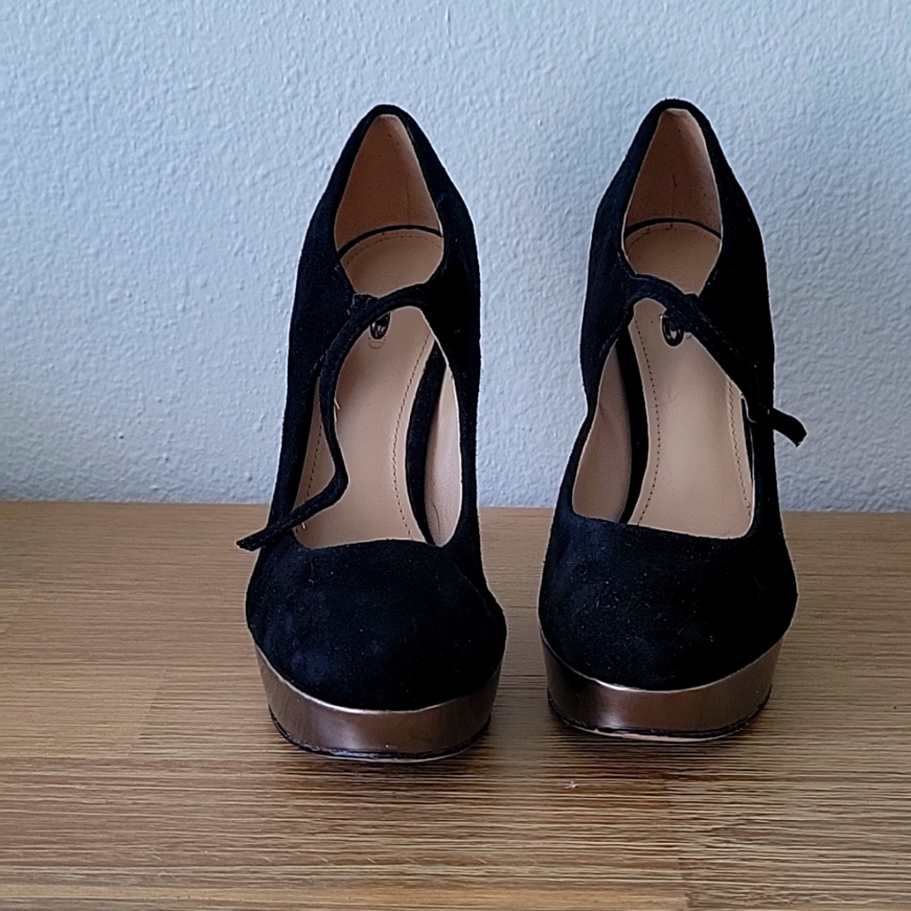 Joan & David, 5inch platform, size 6.5 heals